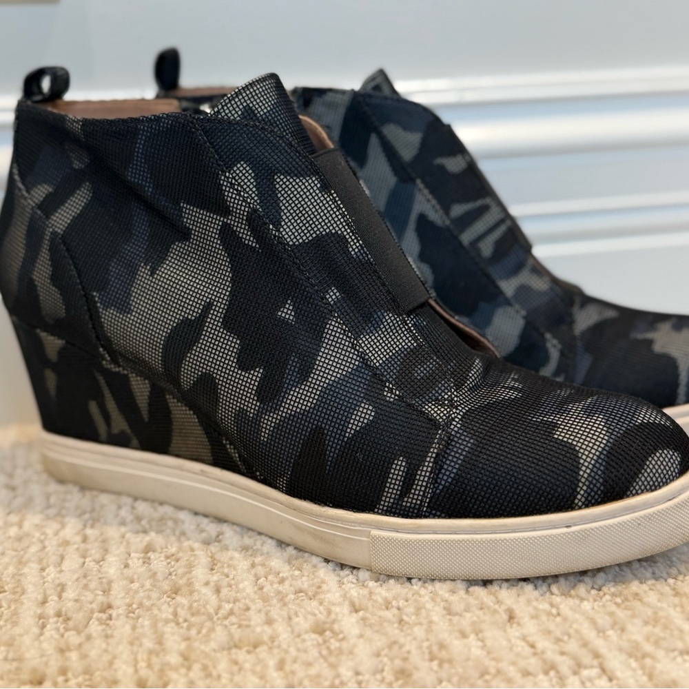 Paolo Black Blue and Gray Camouflage Wedge Shoes